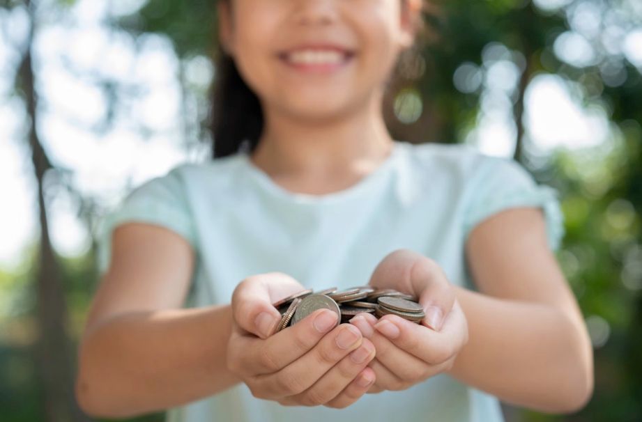 Tips Edukasi Keuangan, Kenalkan Anak Konsep Uang Sejak Usia&nbsp;Dini